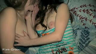 מיין מאַן פאַקס מיין הייס שריט שוועסטער, 3סאָמע געשלעכט בלאָוודזשאָב, דילדאָ לעסביאַן, טאָכעס צו מויל, קום אין מויל, ייַנטיילונג קום און ריזיק קומשאָט, 2 גערלז 1 באָכער פּאָר פאַקינג הייס מילף