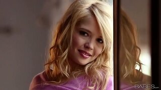 ���ड़कियां-दिलेर टिफ़नी फॉक्स