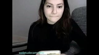 ���ેક્સી ગર્લ ફ્લેશ ટિટ્સ webnudecam.com