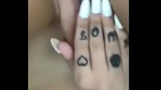 Kate Muffmuncher Solo, Quedando embebido